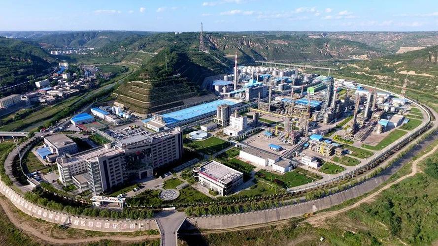 中控技术助力延长石油炼化公司智能工厂试点企业建设项目开工——以石油制品全链条智能化推动炼化行业高质量发展